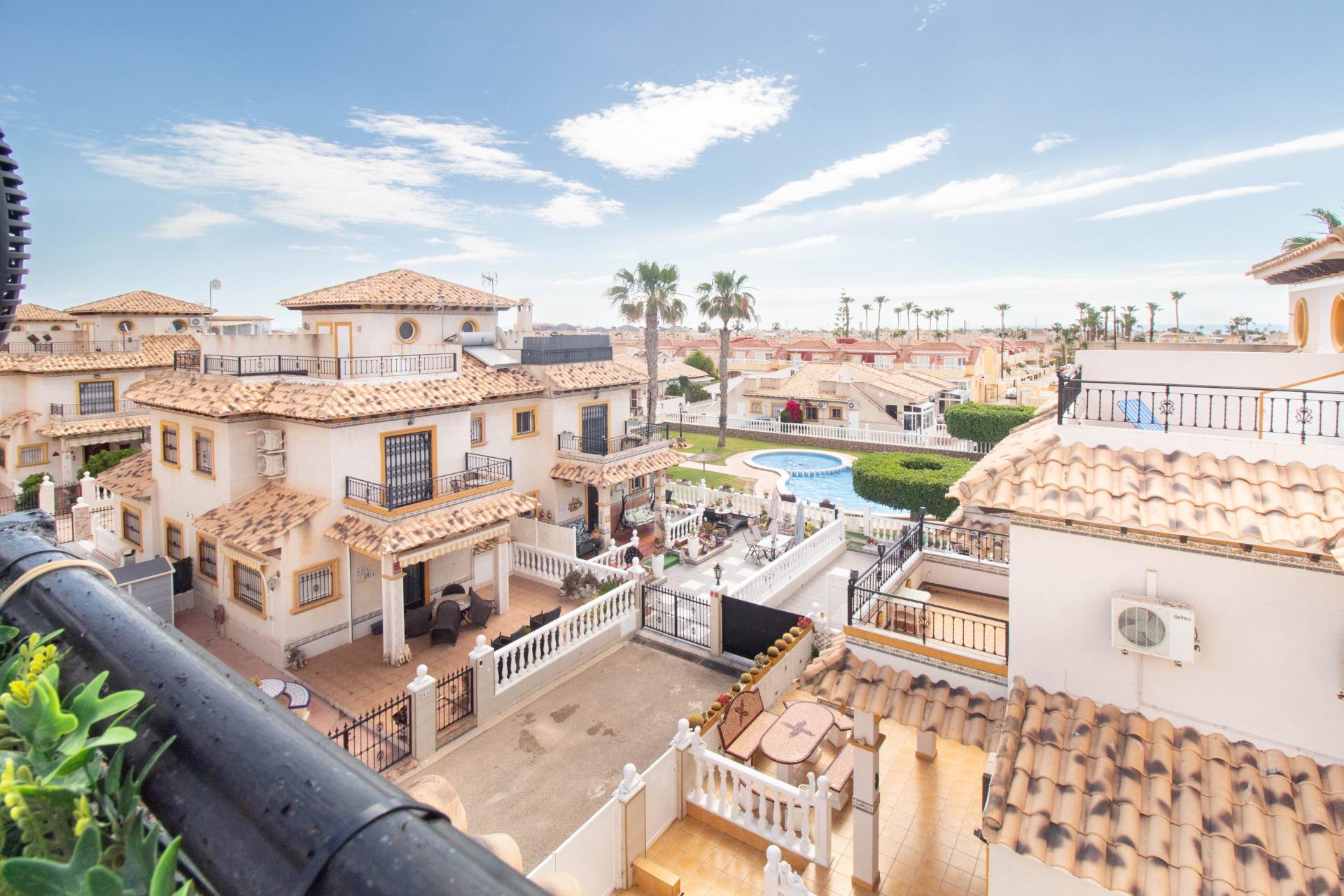 Szeregowiec w Orihuela Costa #27