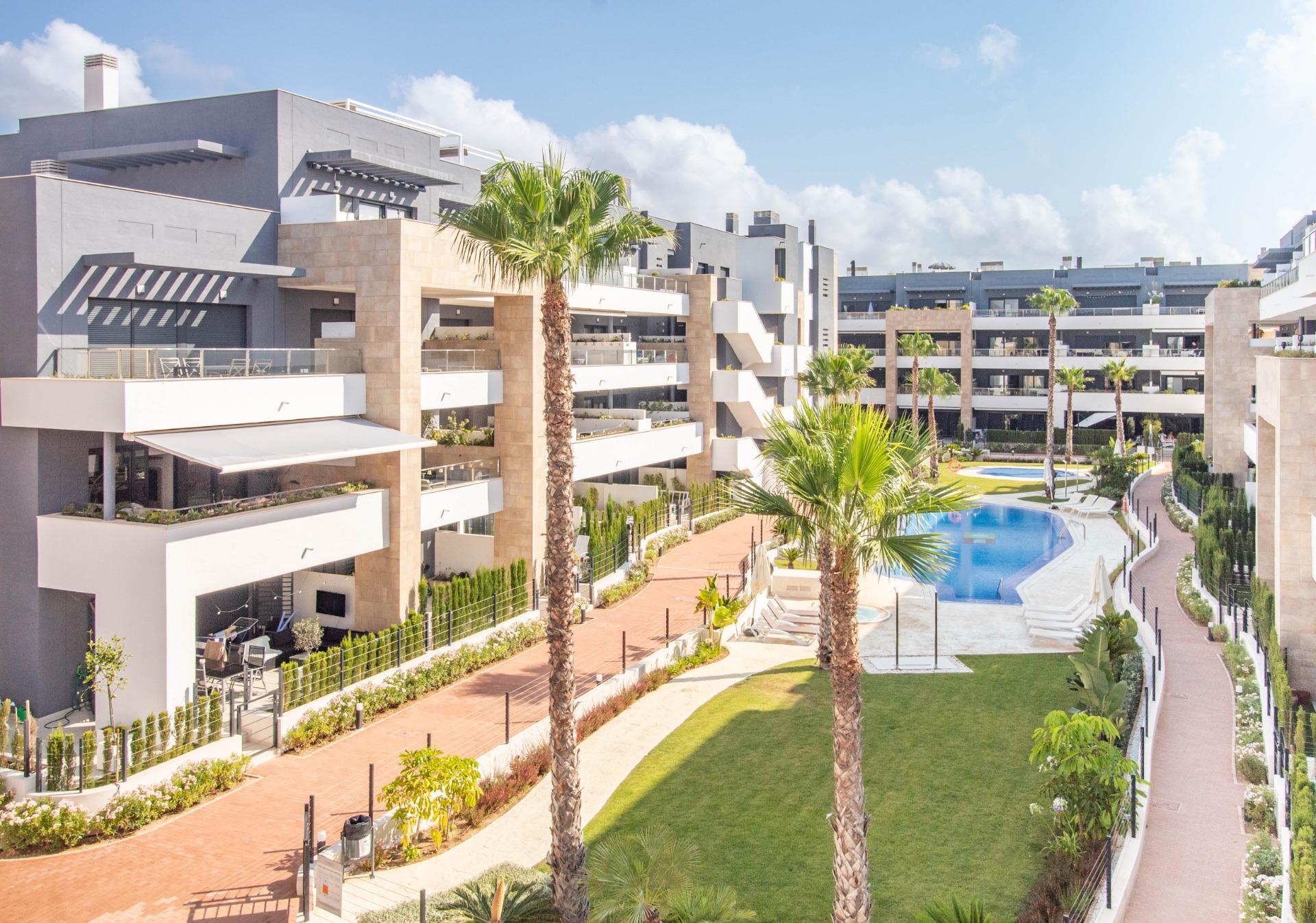 Apartament w Orihuela Costa #30