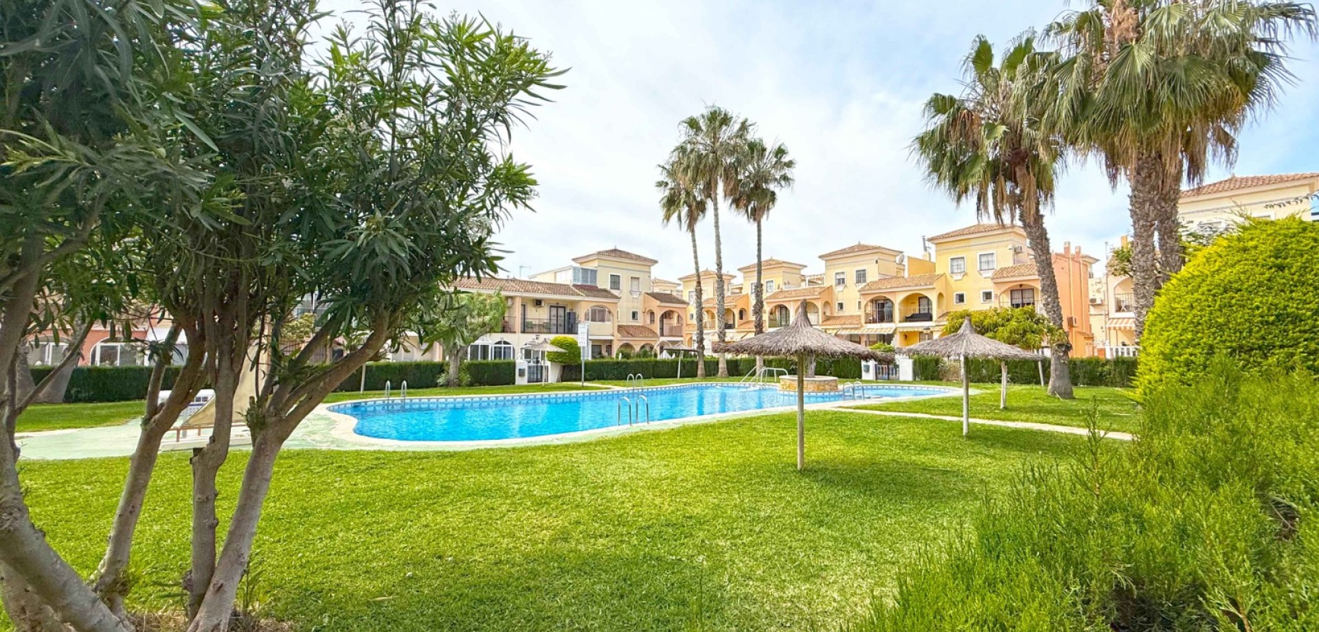 Szeregowiec w Orihuela Costa #9